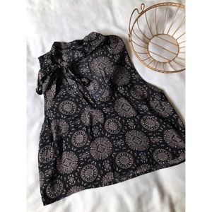 F21 Sleeveless Crop Top